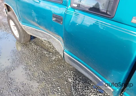 1995 Chevrolet Gmt-400 K2500 from USA, damaged, VIN 1GCFK29K9SE177673